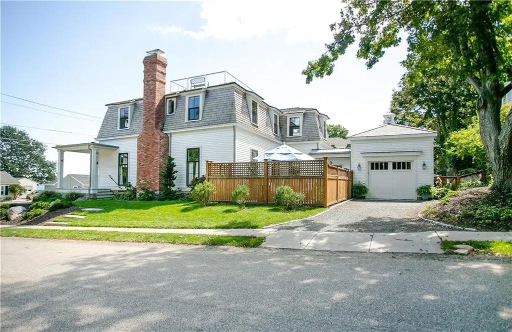 131 Eustis Avenue Newport RI 02840