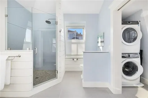 131 Eustis Avenue Newport RI 02840