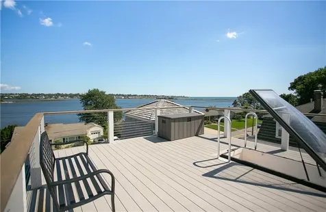 131 Eustis Avenue Newport RI 02840