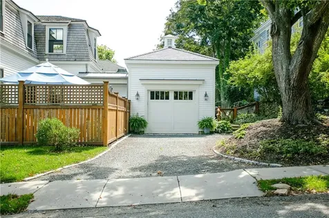 131 Eustis Avenue Newport RI 02840