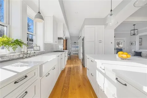 131 Eustis Avenue Newport RI 02840