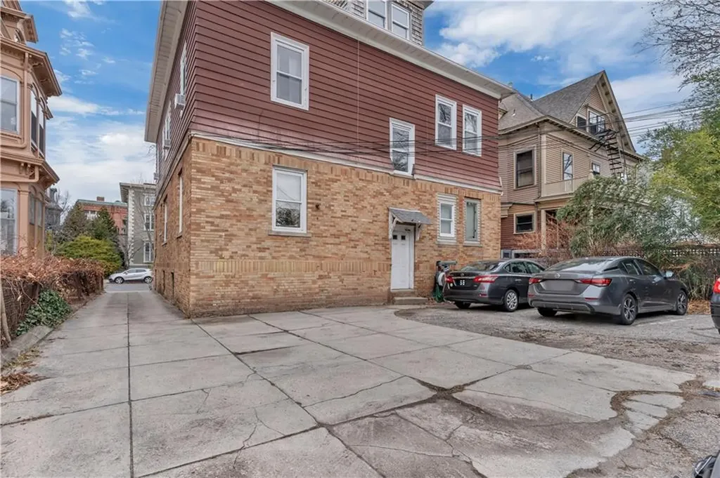 236 Broadway Street Providence RI 02903
