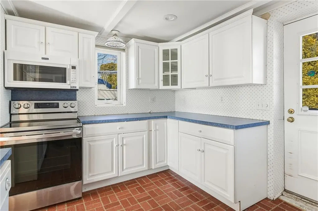 7 Conch Road Narragansett RI 02882