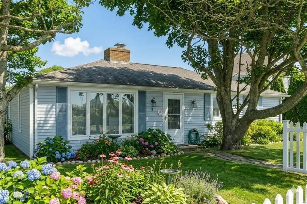 7 Conch Road Narragansett RI 02882