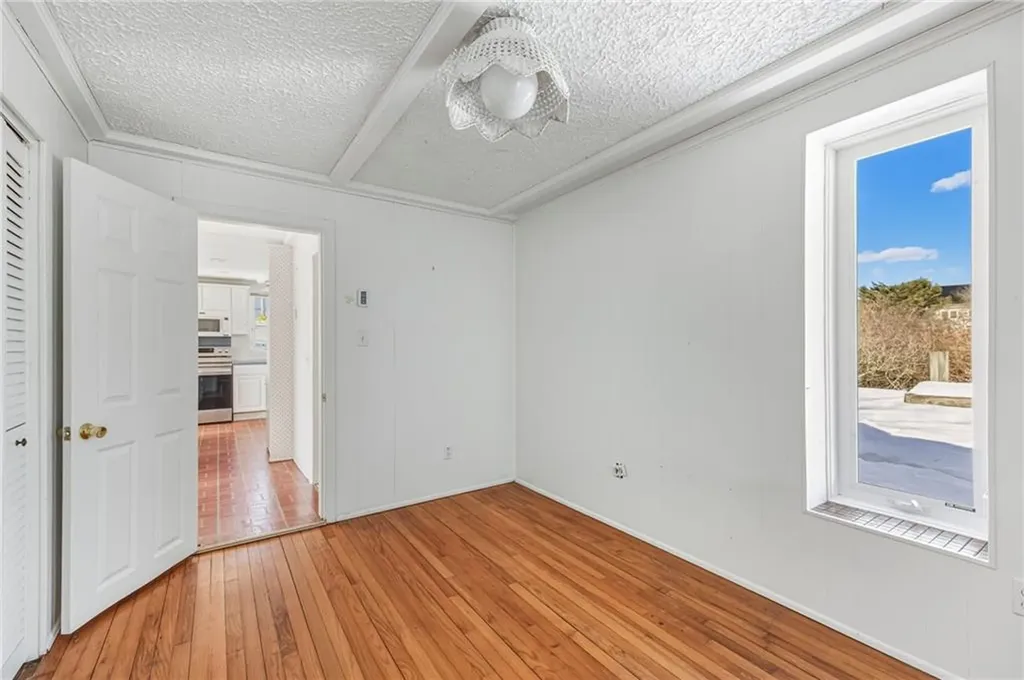 7 Conch Road Narragansett RI 02882