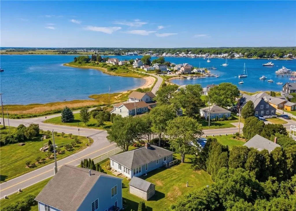 7 Conch Road Narragansett RI 02882