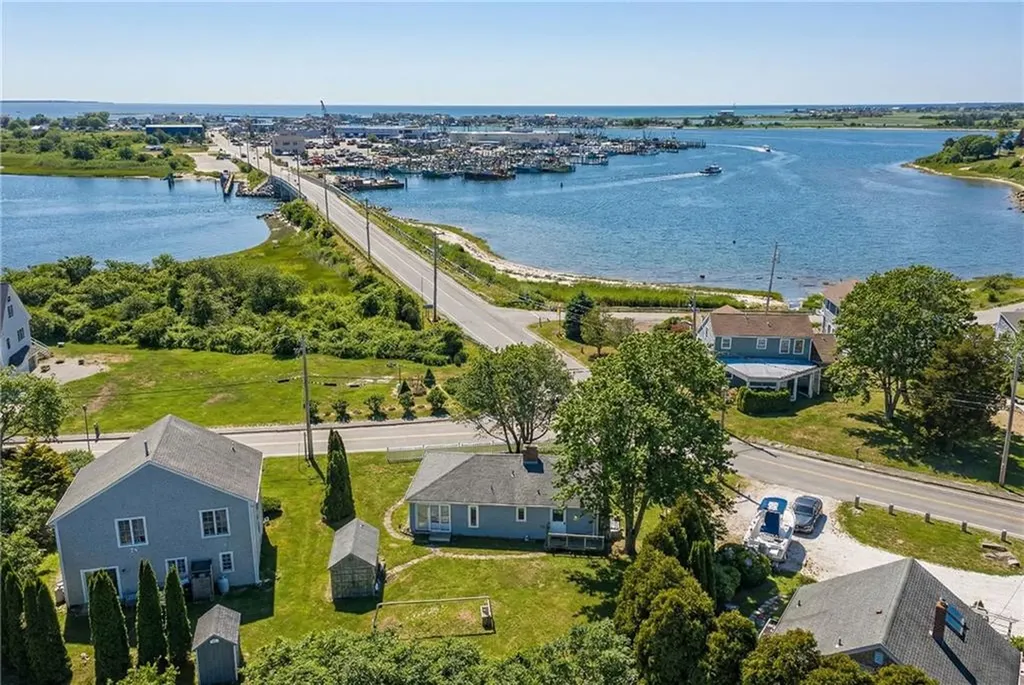 7 Conch Road Narragansett RI 02882
