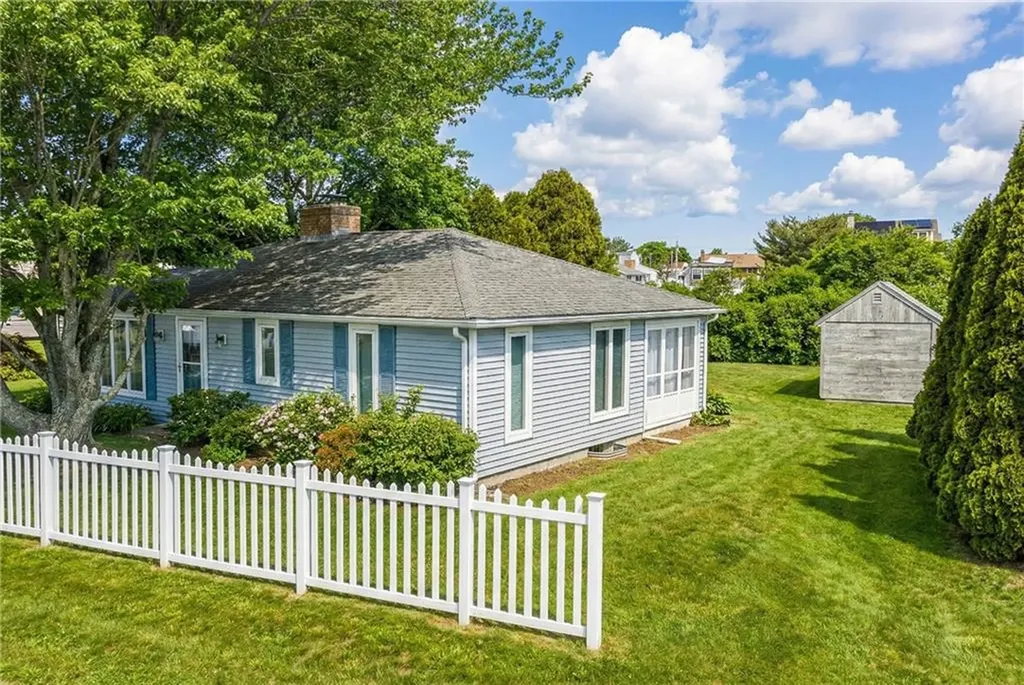 7 Conch Road Narragansett RI 02882