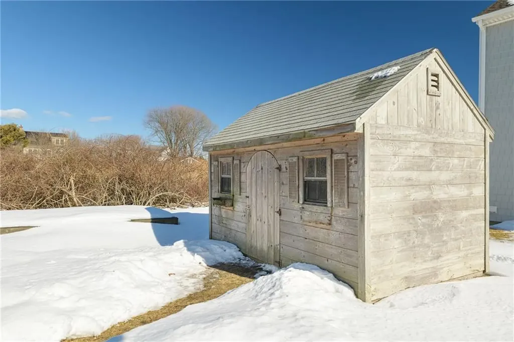 7 Conch Road Narragansett RI 02882
