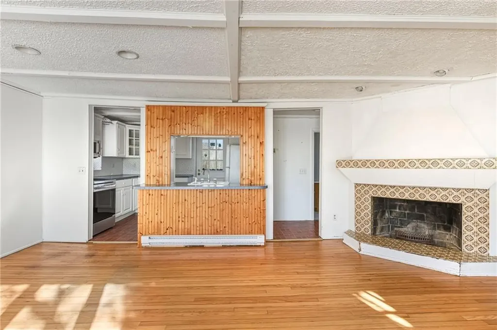 7 Conch Road Narragansett RI 02882