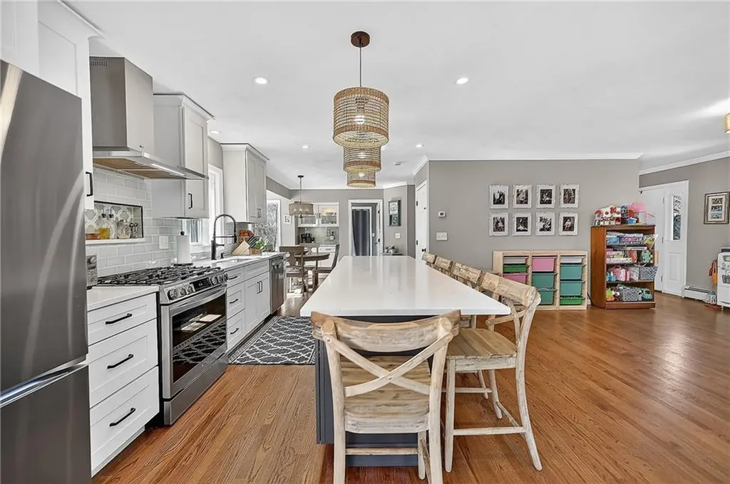 1340 Hope Road Cranston RI 02831