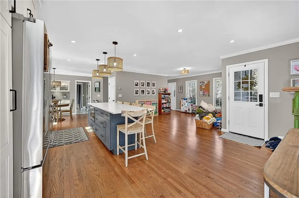 1340 Hope Road Cranston RI 02831