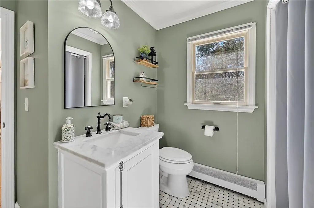 1340 Hope Road Cranston RI 02831