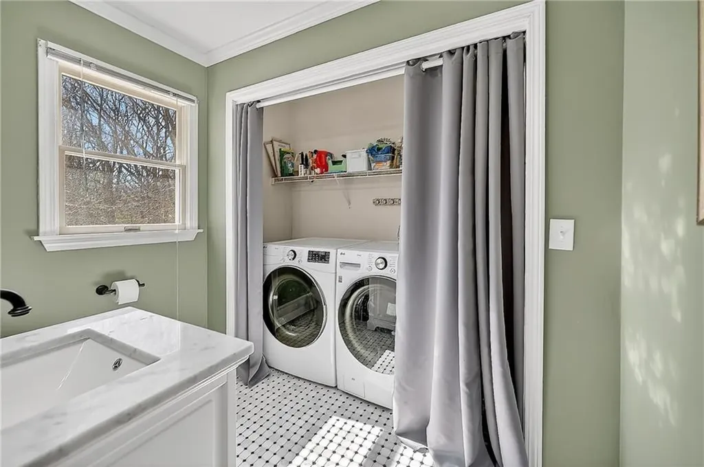 1340 Hope Road Cranston RI 02831