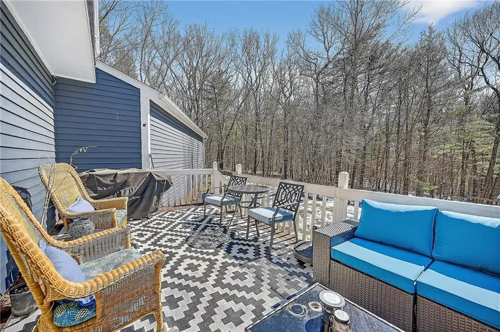 1340 Hope Road Cranston RI 02831