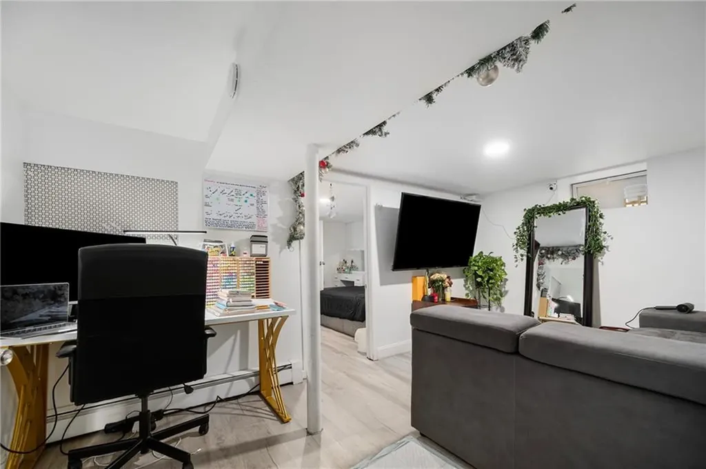 286 California Avenue Providence RI 02905