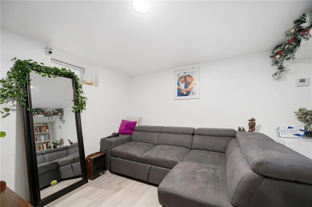 286 California Avenue Providence RI 02905