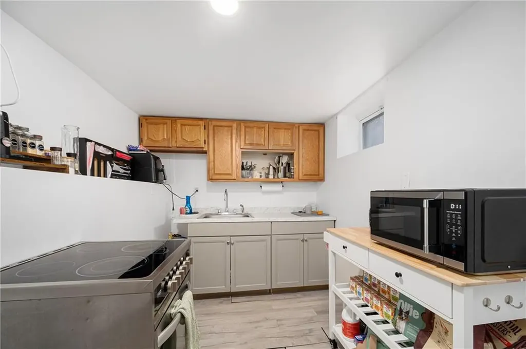 286 California Avenue Providence RI 02905