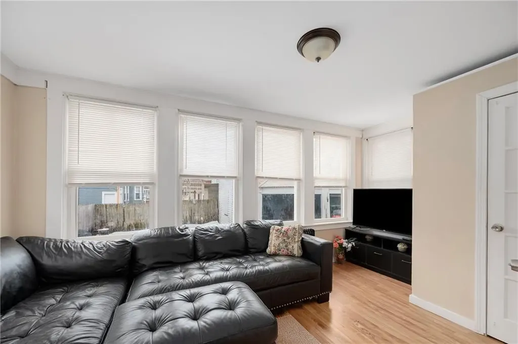 286 California Avenue Providence RI 02905