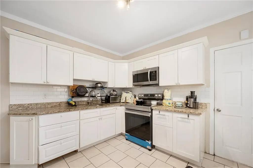 286 California Avenue Providence RI 02905