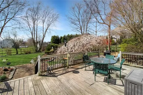 641 Middle Road Portsmouth RI 02871