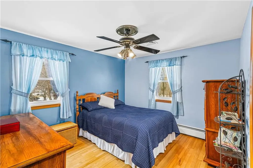 21 Hampton Avenue Warwick RI 02889