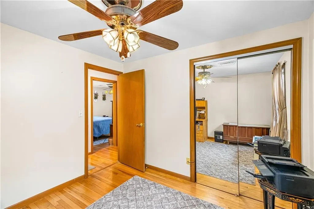 21 Hampton Avenue Warwick RI 02889