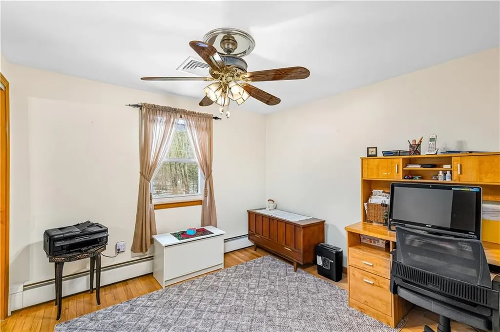 21 Hampton Avenue Warwick RI 02889