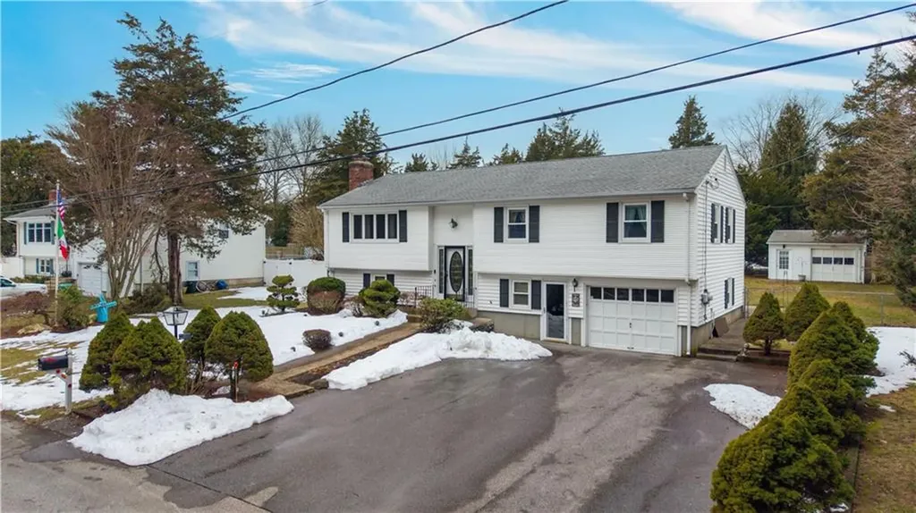 21 Hampton Avenue Warwick RI 02889