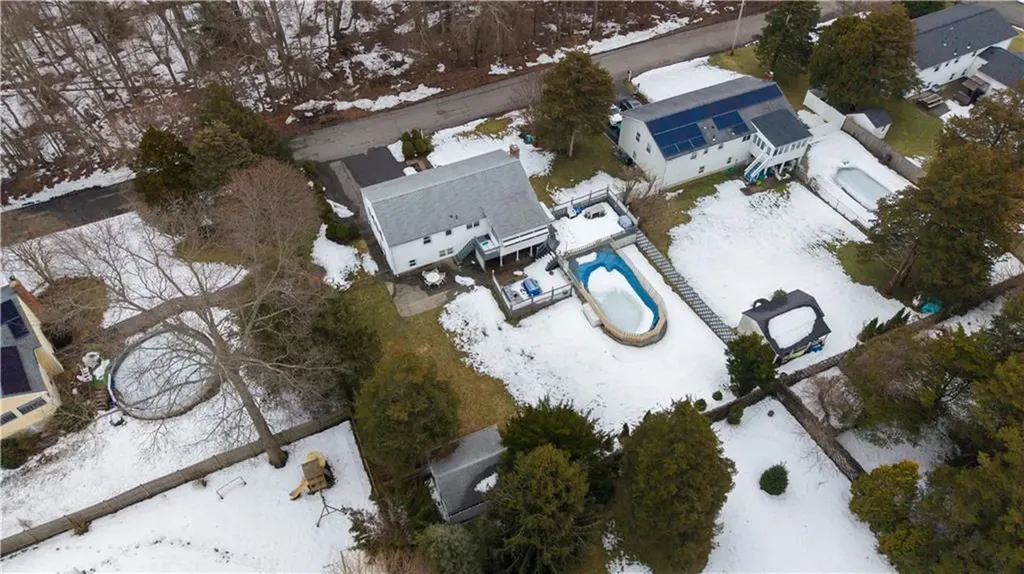 21 Hampton Avenue Warwick RI 02889