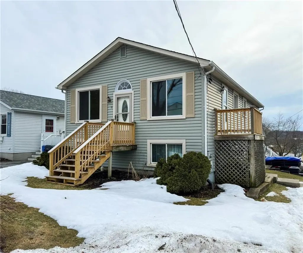 71 Branch Avenue Cumberland RI 02864