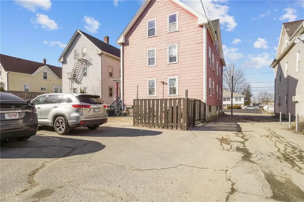 550 Winter Street Woonsocket RI 02895