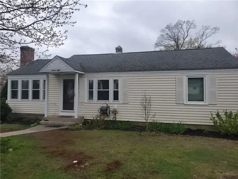 38 Rowe Avenue Warwick RI 02889