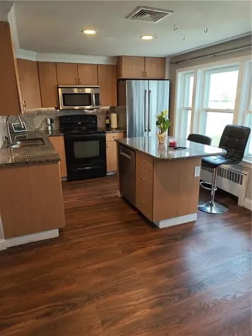 38 Rowe Avenue Warwick RI 02889