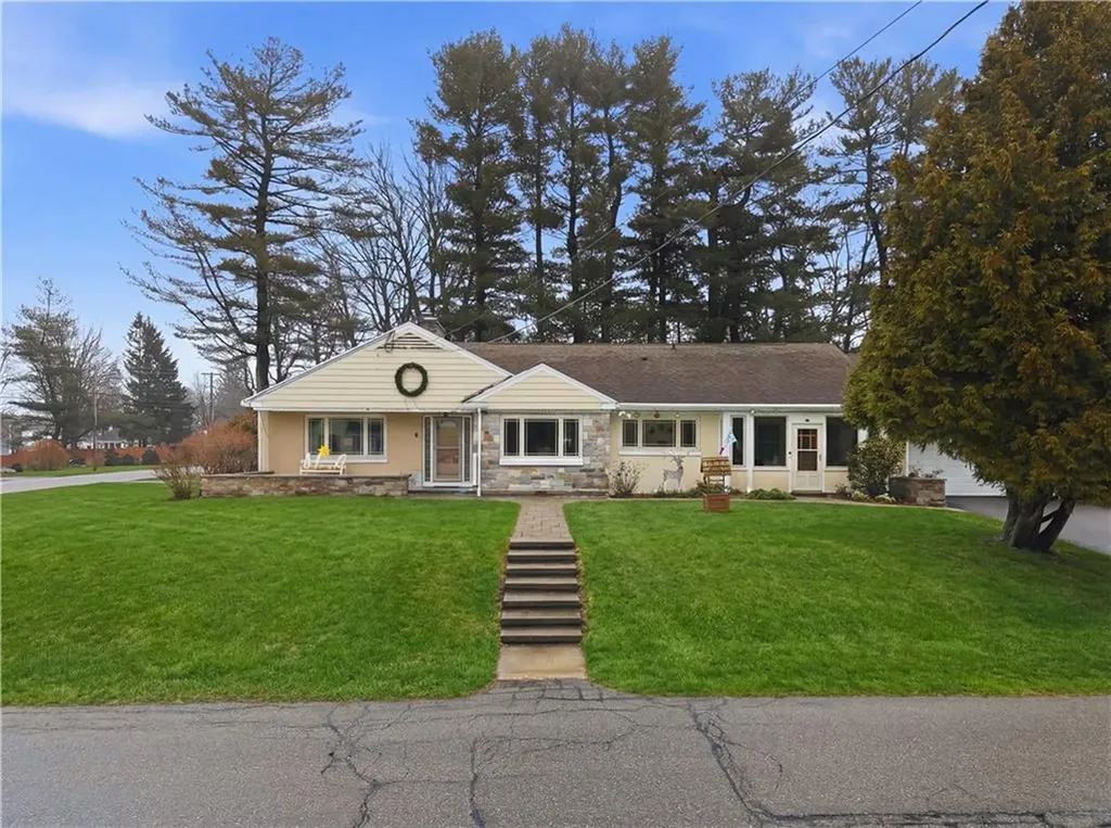 6 New Clark Road Cumberland RI 02864