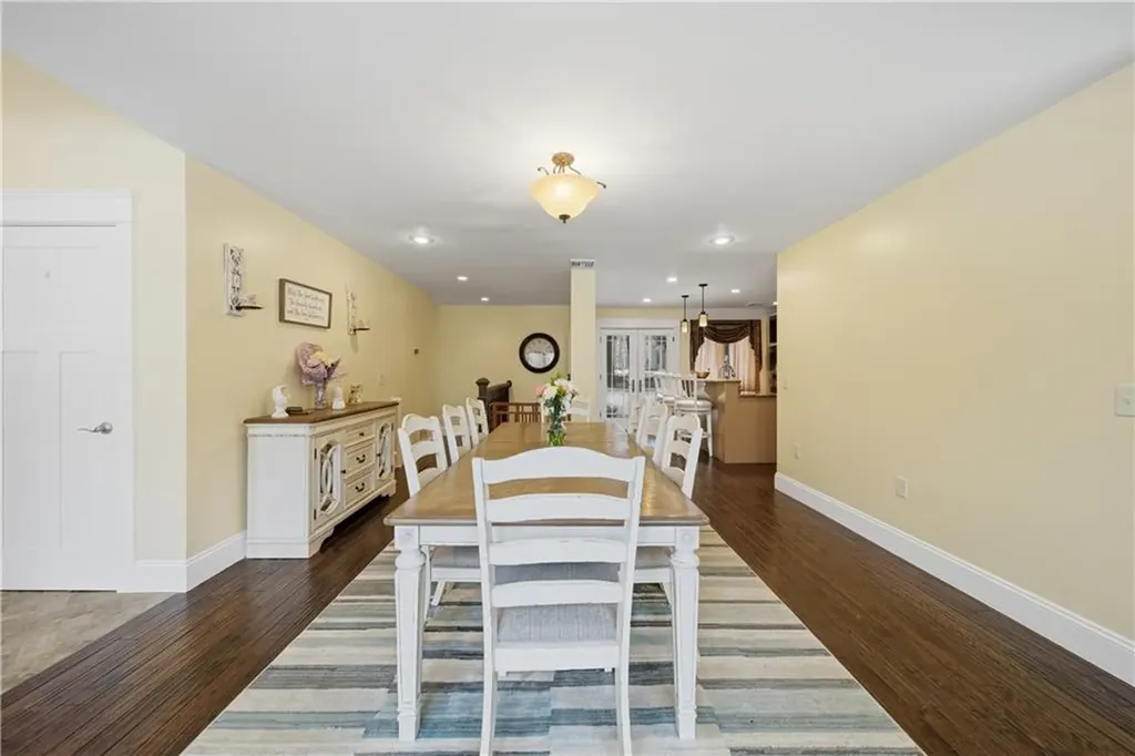 6 New Clark Road Cumberland RI 02864