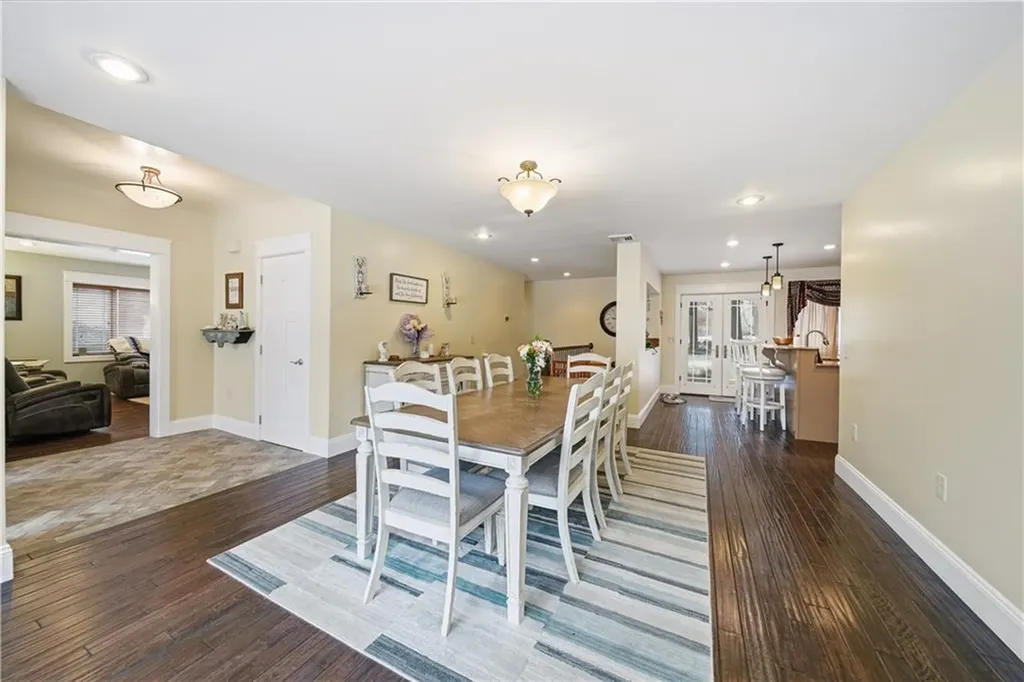 6 New Clark Road Cumberland RI 02864