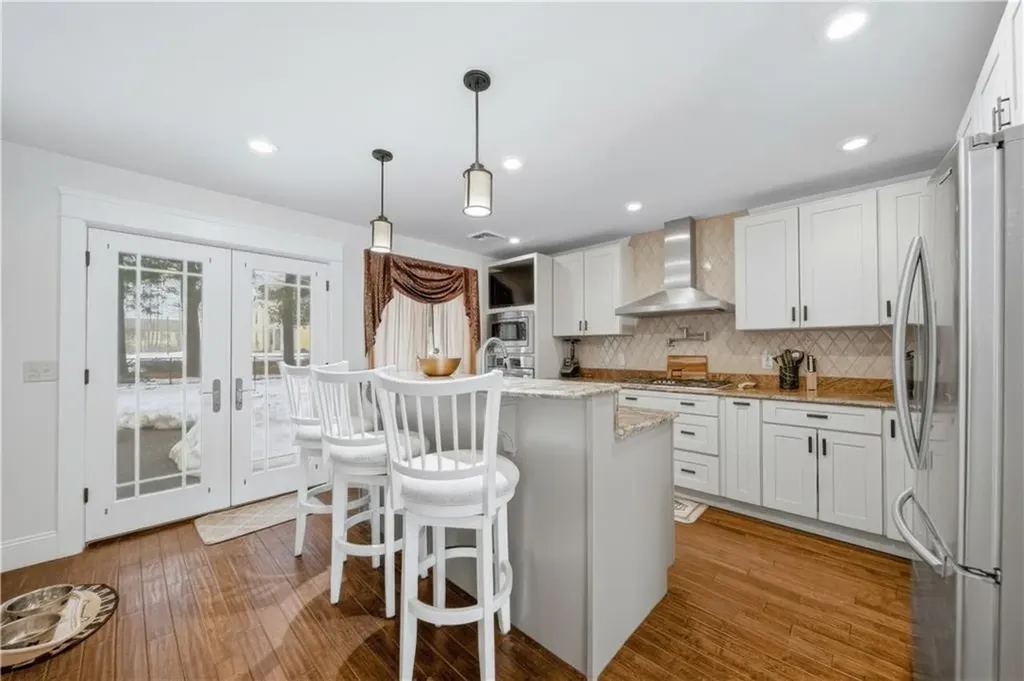 6 New Clark Road Cumberland RI 02864