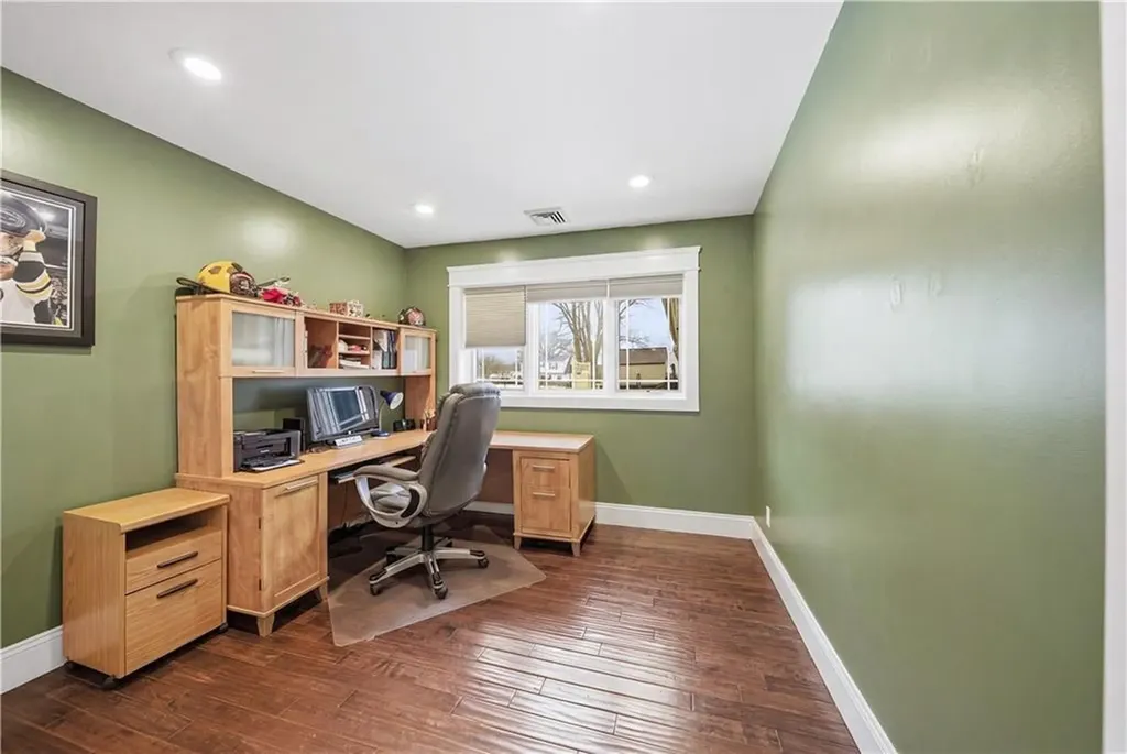 6 New Clark Road Cumberland RI 02864