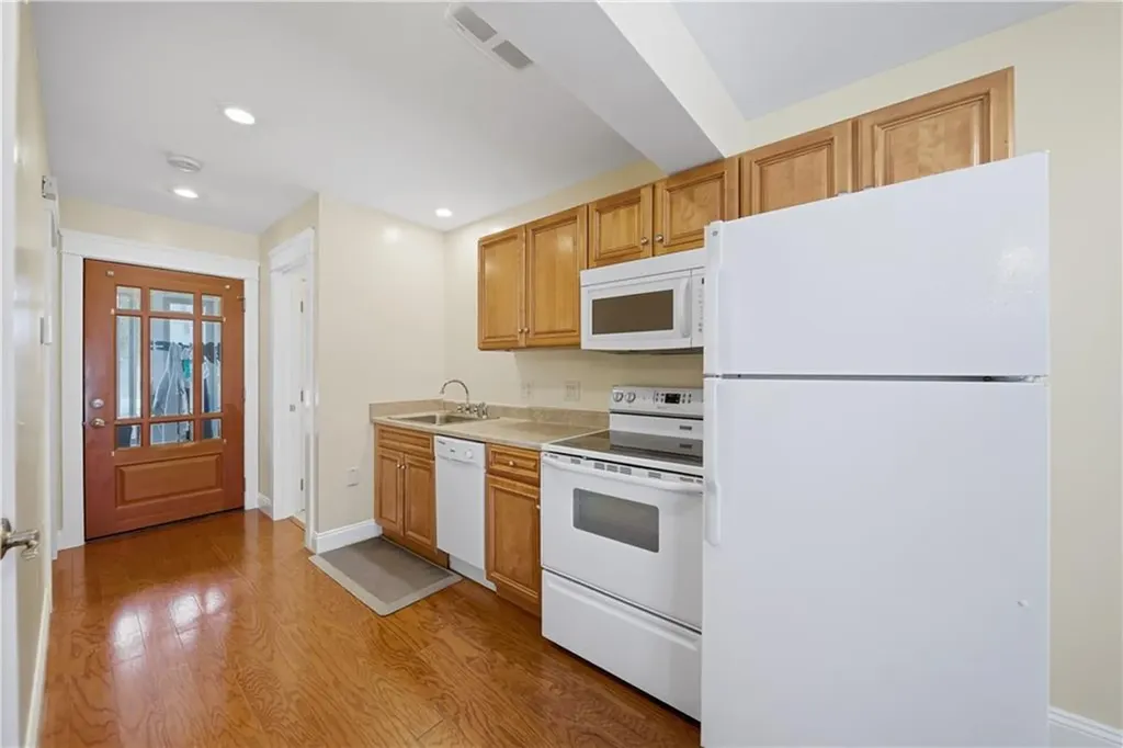 6 New Clark Road Cumberland RI 02864