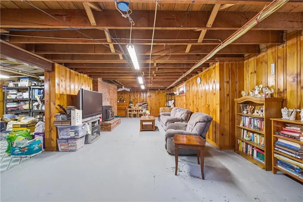 6 New Clark Road Cumberland RI 02864