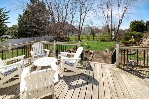 641 Middle Road Portsmouth RI 02871