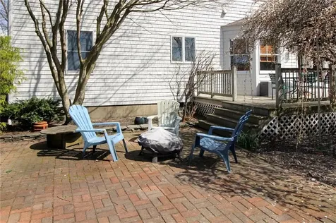 641 Middle Road Portsmouth RI 02871