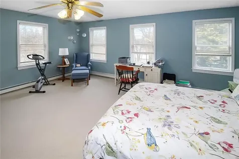 641 Middle Road Portsmouth RI 02871