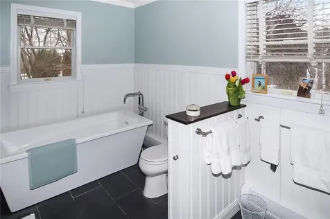 641 Middle Road Portsmouth RI 02871