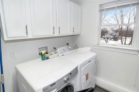641 Middle Road Portsmouth RI 02871