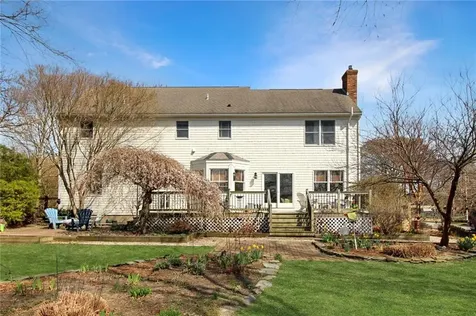 641 Middle Road Portsmouth RI 02871