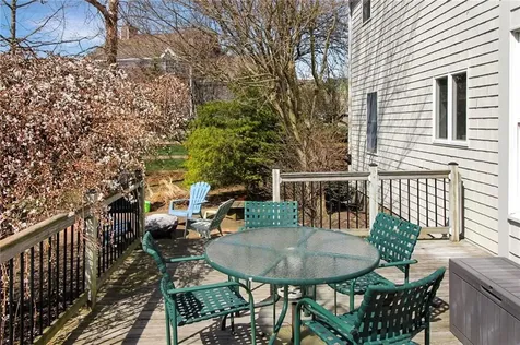 641 Middle Road Portsmouth RI 02871