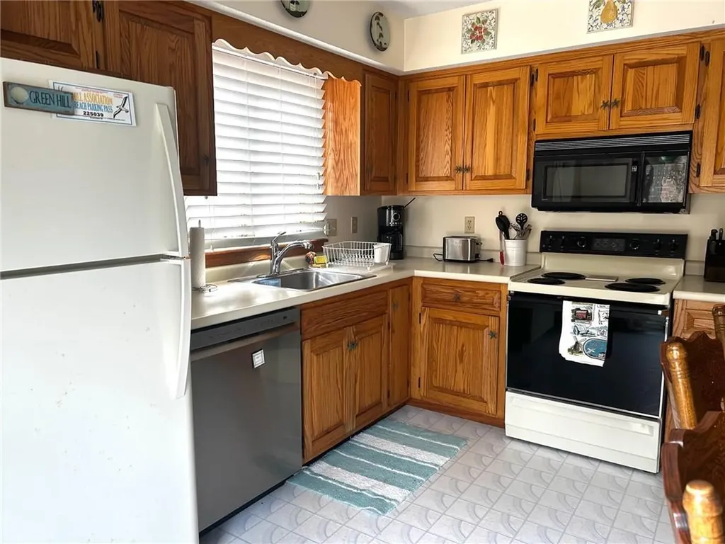 630 Green Hill Beach Road South Kingstown RI 02879