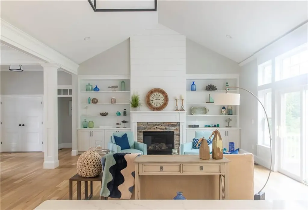 95 4 North Woods Trail South Kingstown RI 02879